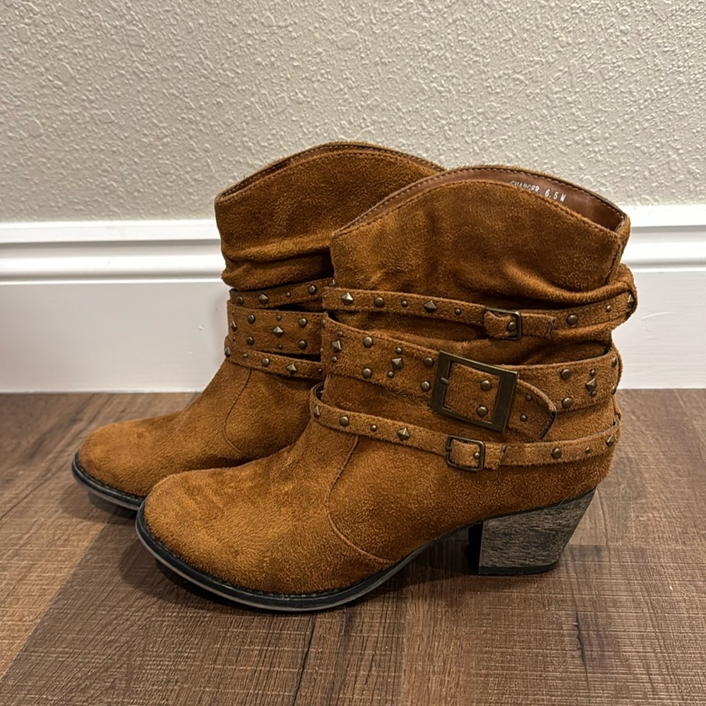 Ankle booties